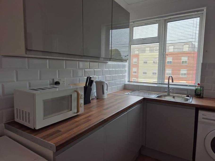 #26C 2 Bed Apartment Portsmouth Bagian luar foto